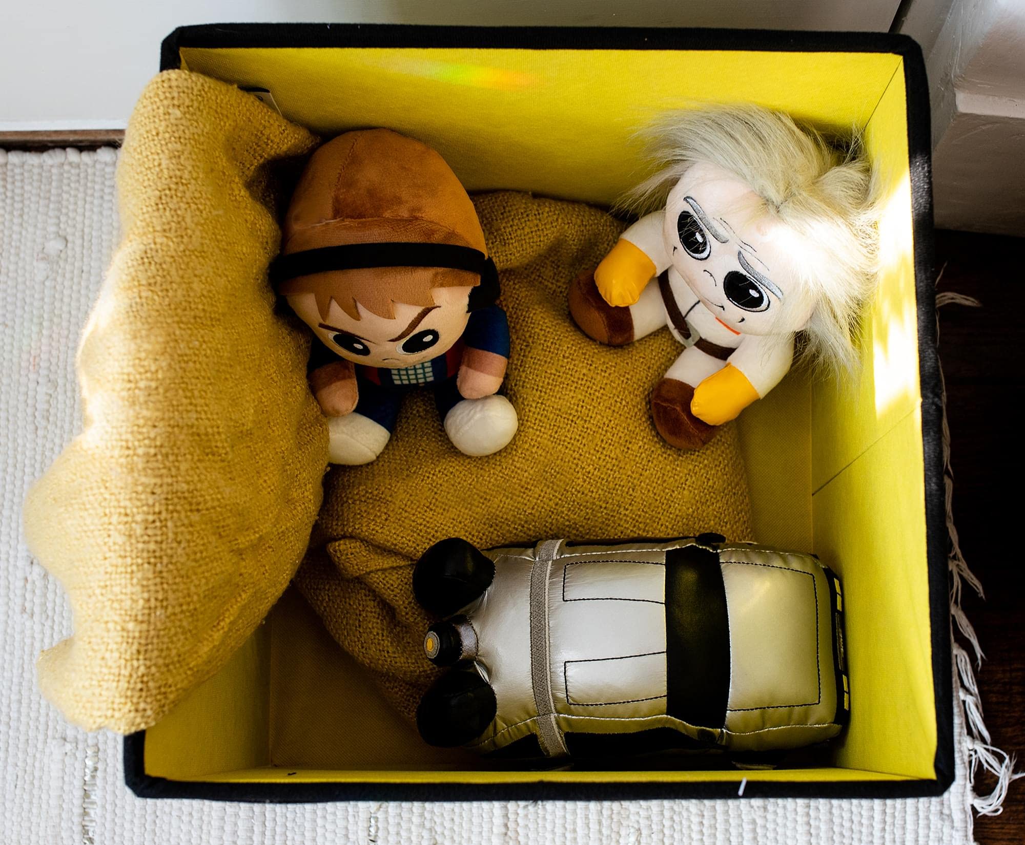 Amazon｜Back to the Future プルトニウム 15インチ 折りたたみ式収納